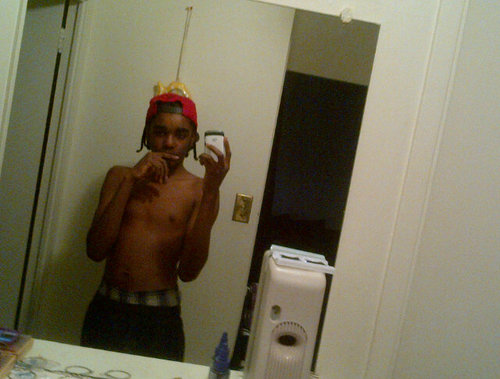KMB | Soccer player | rap and do other shit on free time | Native indian & Jamaican | #Single | Follow tha rest of dah squad | Mention for follow back.