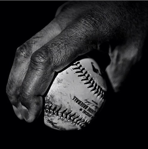 Help me get to 1k by July! I love baseball!⚾⚾