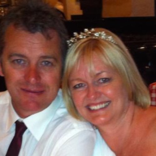 originally from Guisborough, raised in Durham, living in Newcastle. Married  to Dave with 2 girls ... not interested in football but icehockey different matter!