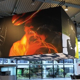 Signage & Logistics / Banners / Banieren / Podiumdoeken / Bewegwijzering / Evenementen / Sitecrew / Creatieve oplossingen / Productie