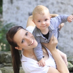 MickaMorrell's profile picture. Michaela Morrell - en egenföretagare och fulltidsmamma. Twittrar om den digitala revolutionen! Hjälper människor med att hitta en plan B! Följ min blogg!