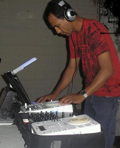 MSN: djcarlinhos_@hotmail.com