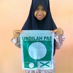 Saya cepat jealous. Saya cepat merajuk. Saya cepat sayang. Saya cepat rindu. Tapi saya tak cepat nak lupakan someone yang saya sayang :)