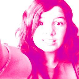 laurilovesmile's profile picture. 