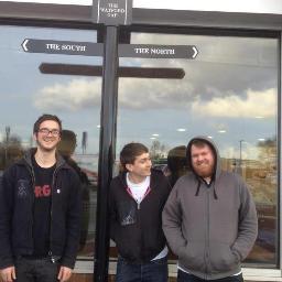 A poppy indie punk band. Houmous enthusiasts.