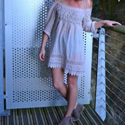 lemonteakid's profile picture. If there was more lemon tea the world would be a happier place. Student, obssessed with crazy new fads and shiny glittery things. And cheesecake.