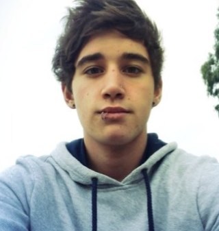 JanoskiansFan_0's profile picture. James and Beau follow me
