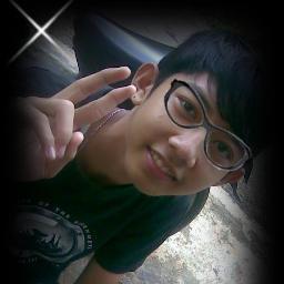 Musisi banD      
sHQmilaw banD (vocal)......          ciRebon stret,,,,,