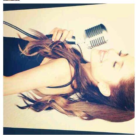 S0MEQ0UTES's profile picture. Ariana Grande ßabe x