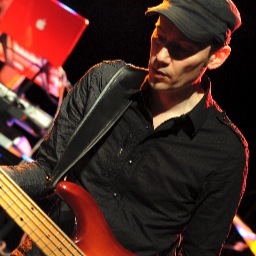 Producer Electronic Music / Bass Player