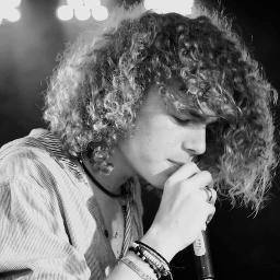 PierraddictsOFF's profile picture. 