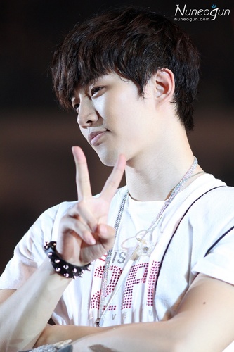 I'm Hottest^_^Love 2PM~~☀THX U for your follow^o^