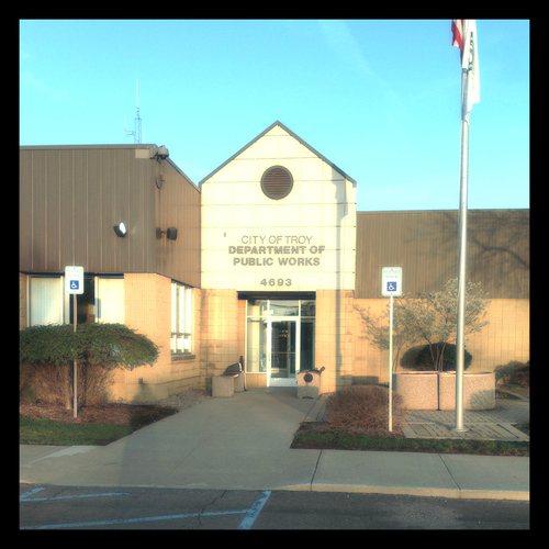 Welcome to the official Twitter page for the City of Troy Department of Public Works. Contact Us: (248) 524-3392 from 8:00am - 4:30pm on Monday - Friday.