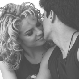 SweetLuAr4's profile picture. Minha melhor escolha foi amar vocês @Lua_Blanco e @Aguiarthur  s2