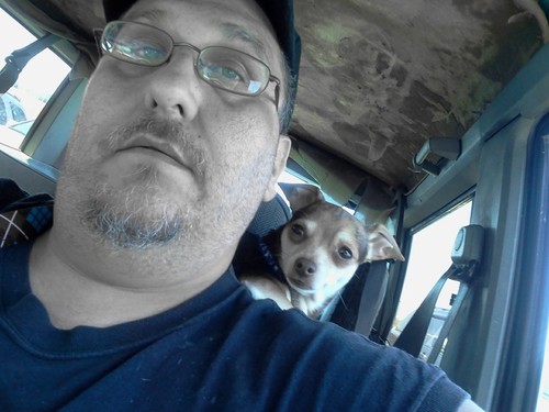 Looking for someone to chat with, just hang out. If your stuck on being politically correct the exit is on the left. Im vulgar  and not politically correct