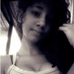 A Garota Apaixonada Por Musica..