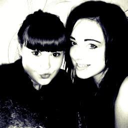 female,,
fb: Hollie Franchescaa Cottam,,
follow back,, 
work out the rest for yourself :')