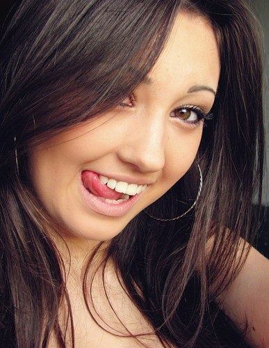 http://t.co/0NJUyefCj0
Si no tuivieras miedo, que harias?
Soy yo um poco de ti.
E ti un poco de mi.