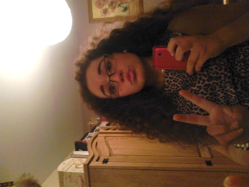 my name is hazel keenan? if yea dont like NICKI MINAJ dont follow me yea! thanks...