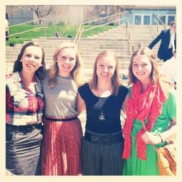 sarwash's profile picture. I like tacos, teeth, and college is kinda fun.