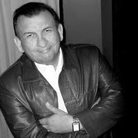Pastor,motivador, productor radial,padre y abuelo,comprometido con el desarrollo humano