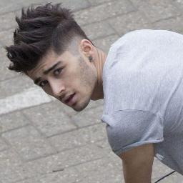 ∞ Directioner ♥ OGY OGY OGY ? OYE OYE OYE ! 
@onedirection , HarryStyles , Niall Horan , Zayn Malik , Louis Tomlinson , Liam Payne ! 1 un reve    eux ! ♥