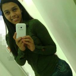 Se o mundo fosse perfeito ..
Todo dia faria sool ..
toda musica seria de reggae ..
e toda fumaçaa fariaa a cabeça !!!