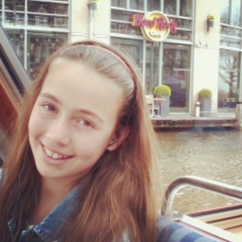Sterre/meisje/12/groep8/hockey/D1/Directioner/Louis Tomlinson/Mixer