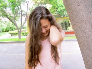MayAleTorres's profile picture. Derecho, Universidad de Lima. 
Thats my twitter account, ask and i follow back :D
