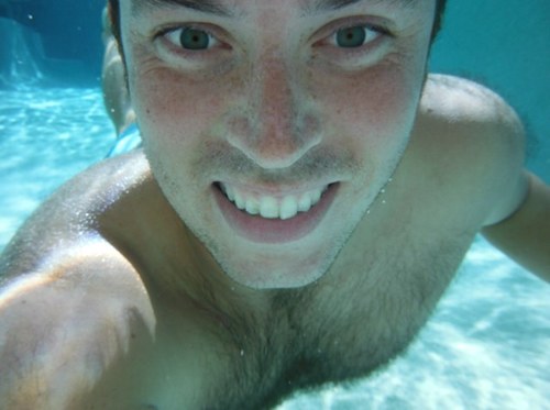 GaryJWhyte's profile picture. Foodie, Traveller, Surfer, Got the Hospitality Buzz (you know it if you have it), a Lover of all things Rare and Uncommon