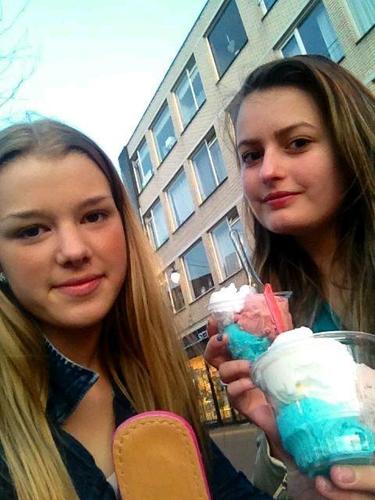 insta ; cccceline_