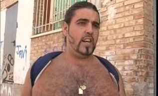 Experto en el arte de la ocultación previa delincuensia, gran reparador de poblemas, exterminador de avirpas e infersiones. Hinjeniero de simientos [Parodia].