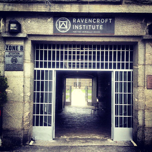 Ravecroft Institute for the criminally insane. Founded by Dr Kafka. Sending updates of our inmates (and occasional breakouts). #SSverse