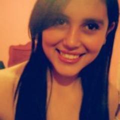 Jamas cambies lo que mas amas en la vida por lo que deseas en el momento  porque los momentos pasan pero la vida sigue!:)