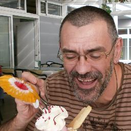 Cada día menos tiempo para entrar por aquí, más fácil que esté en @Tenerife_Ocio, @ChiringPirata o @TenerifePunto...
