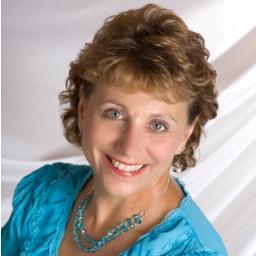 DebSagisser's profile picture. 