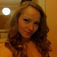 Selvi (@catlaq_chicksla) 's Twitter Profile