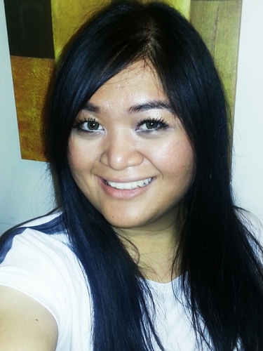 Web designer and developer, music & dance lover, art enthusiast, photography fanatic, computer geek, bookworm...