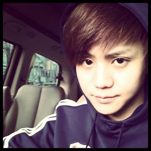 ผมยังโยซ๊อบซอบ // ผมเคะ ยั่วเก่งนะ ไม่เชื่อลองฟอลมาคุยกะผมสิ ^^ แจกจุ๊บ*3*   ชอบเกรียนแตก