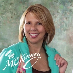 Wife, mother to 3 amazing kids, Marketing Director of Appleton Downtown, Inc. and Wrinkle Paramedic a.k.a. Jafra Consultant!