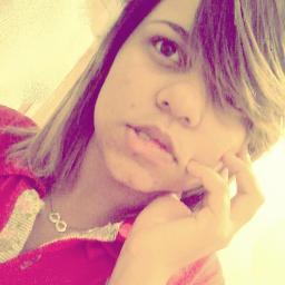 Palavras até me conquistam temporariamente, mas atitudes me ganham ou me perdem para sempre'-'