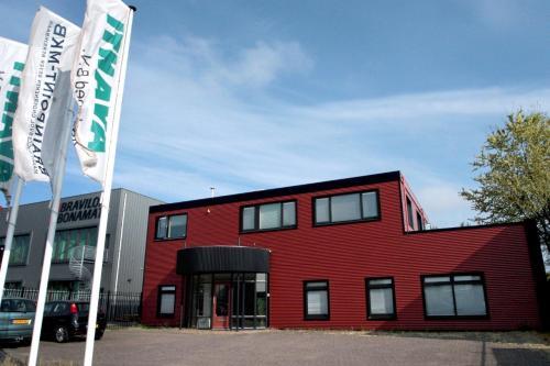 Avanti Holding BV is een zeer gevarieerd bedrijf met diverse werkmaatschappijen zie onze website