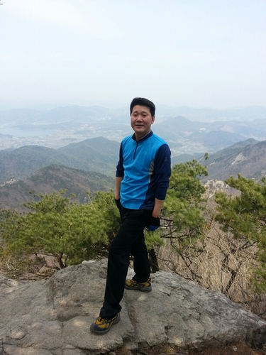 csb8342539's profile picture. 편안하고 행복한 나라를 위해