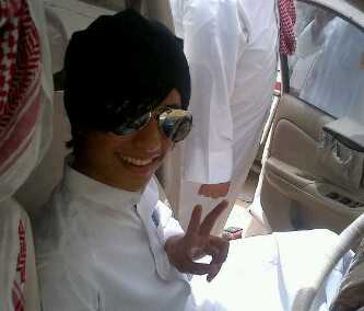 للتواصل عبر البلاك بيري : PIN:2A763149