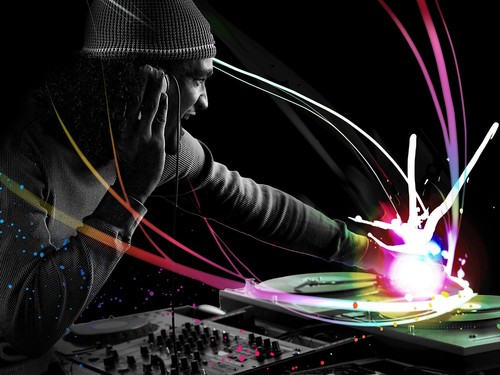 love twitter is my life:))musician and dj in my city \ \ \ Sunday I go to clubs and I play over night | | I love my job as an artist and DJ