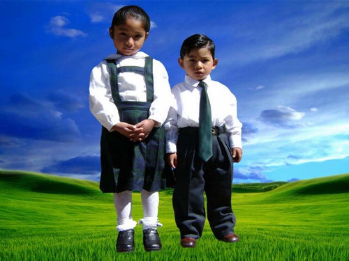 Profesor del Área de Educación Religiosa, trabaja en la Institución Educativa NUESTRA SEÑORA DE LAS MERCEDES de la Provincia de Carhuaz, Región Ancash.