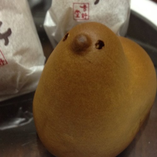 (Okashi=japanese snack,candy,chocolate...)
Okashi present/présentent/gegenwärtig/presentano/apresentam/подарок/禮物 日本より(^o^)