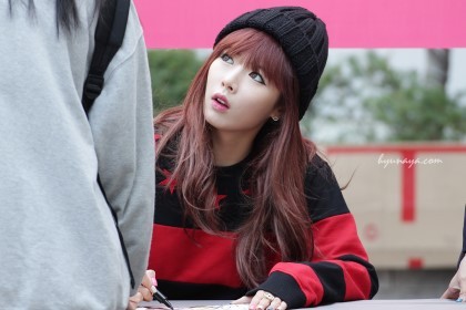 _YALLU_'s profile picture. 뭘봐 꺼져