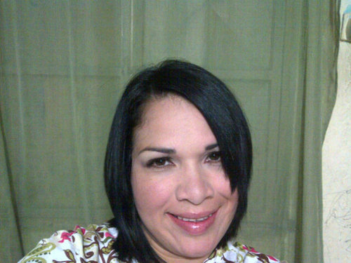 odontologa egresada de universidad del zulia 2003, enamorada de mi carrera y mi profesión esta en mi sangre es mi pasión dar sonrisas y bienestar a mis pacients