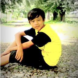 Aku Ingin Menjadi Lebih Sukses Dari Mereka Yang Meremehkan Aku^
   Kini Nama_ku Sudah Mulai di Kenal Sebagai Seorang Modelling..